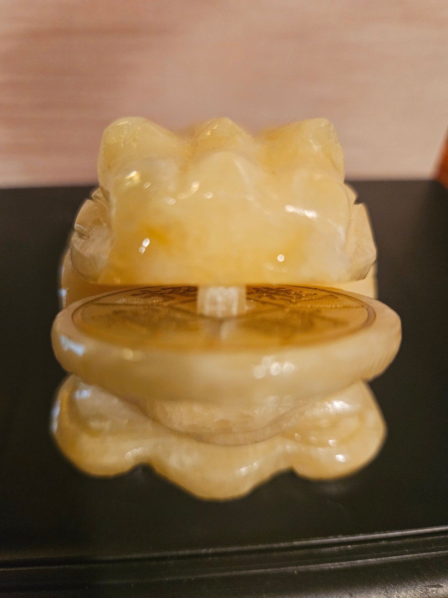Yellow Calcite Lucky Money Frog (2)