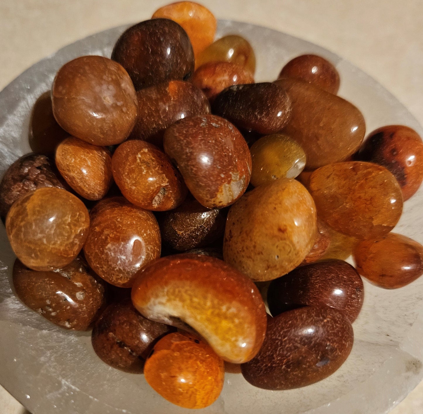 Carnelian Agate Tumble Stone (S)