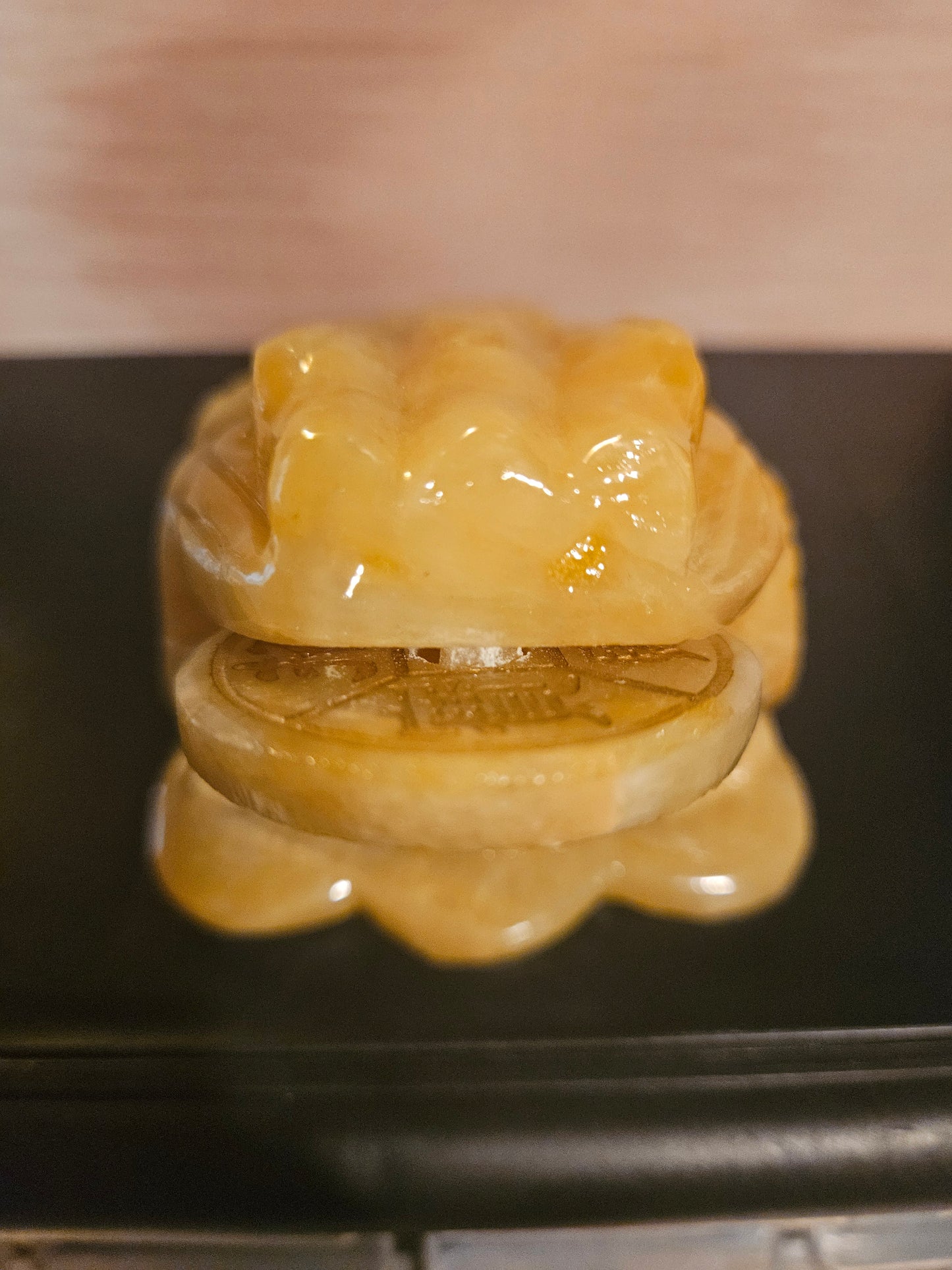 Yellow Calcite Lucky Money Frog (1)