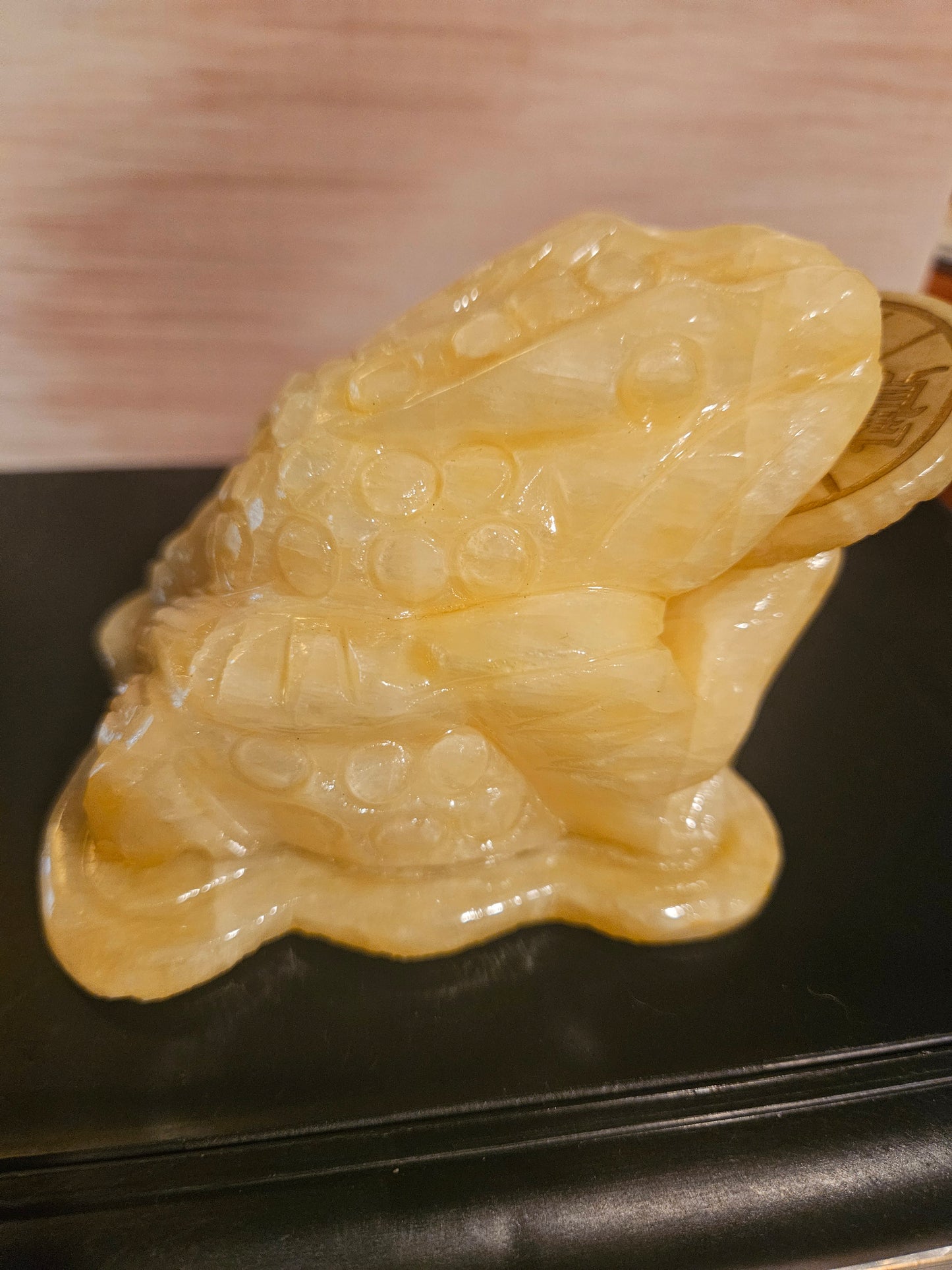 Yellow Calcite Lucky Money Frog (2)