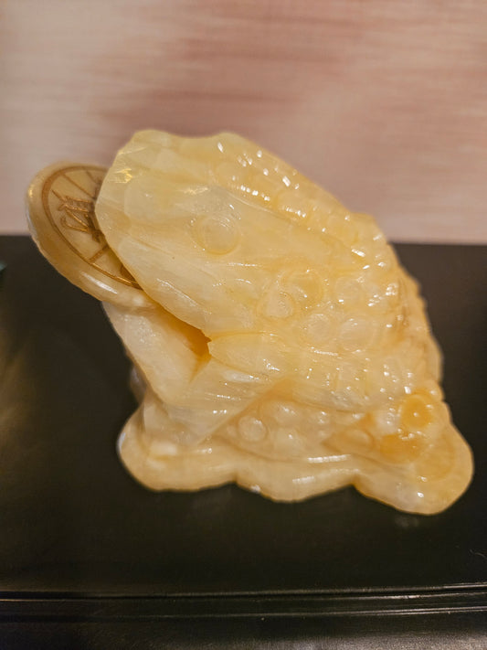 Yellow Calcite Lucky Money Frog (2)