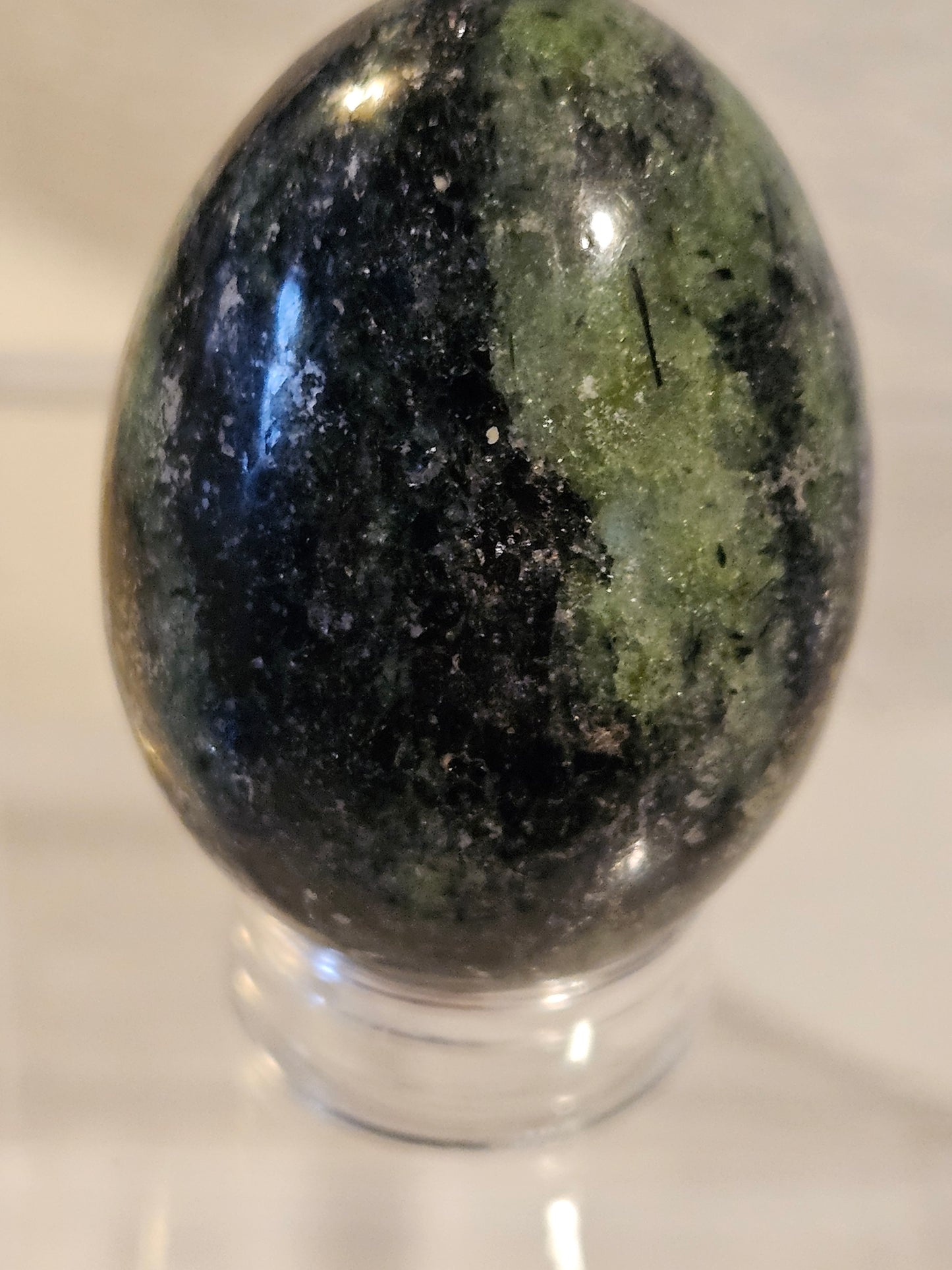 Ruby in Zoisite (Anyolite)[Egg] Tanzania, Africa