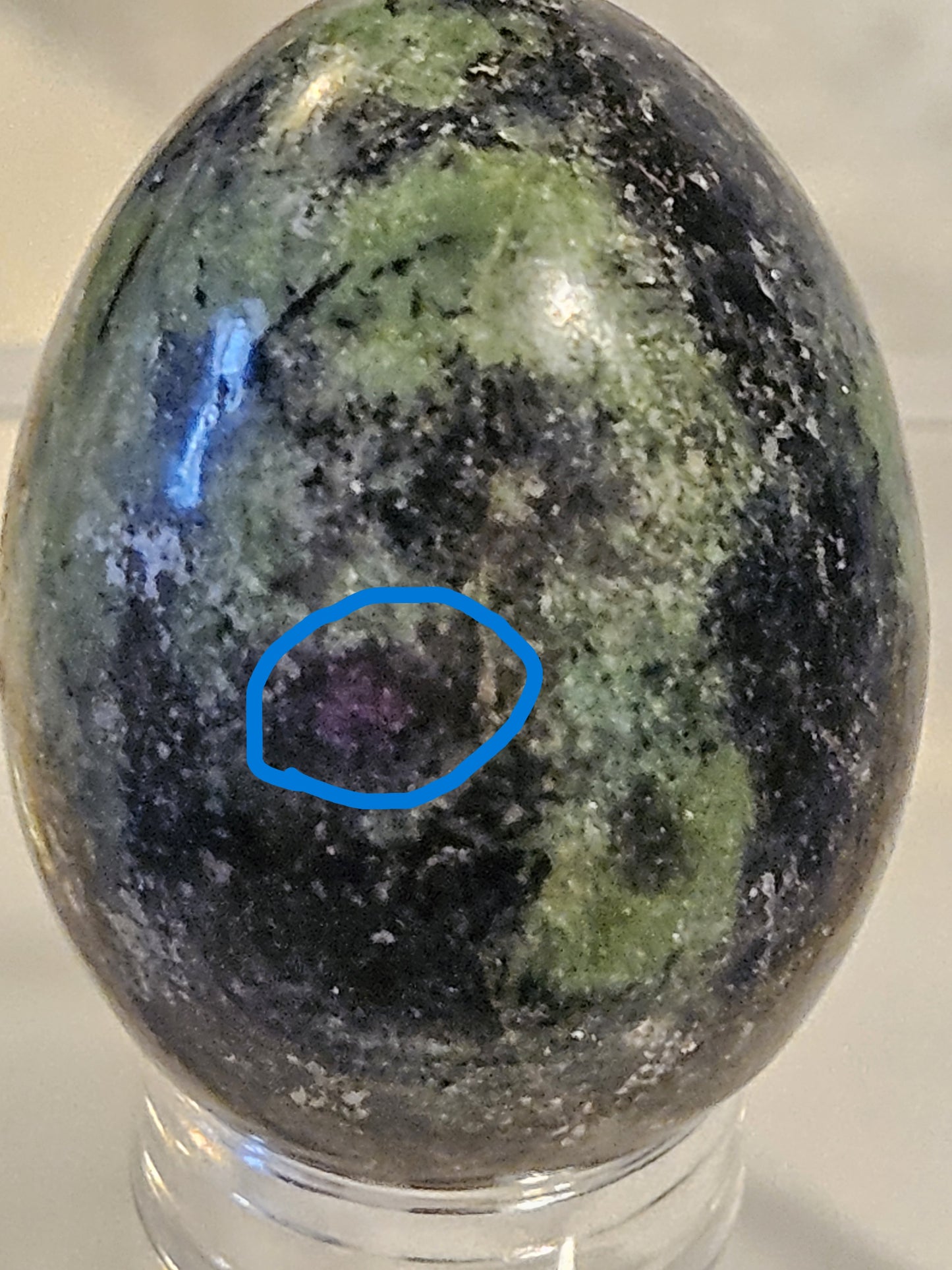 Ruby in Zoisite (Anyolite)[Egg] Tanzania, Africa