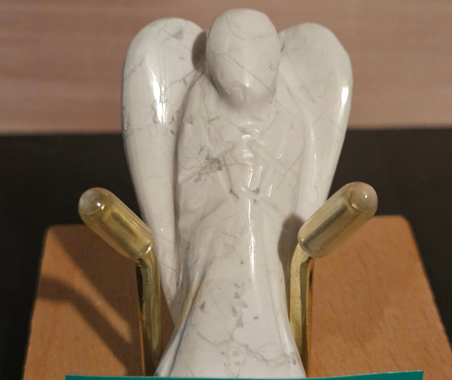 Howlite Angels #1