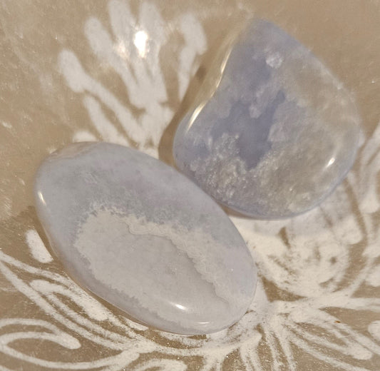 Blue Lace Agate Tumble Stone (M)