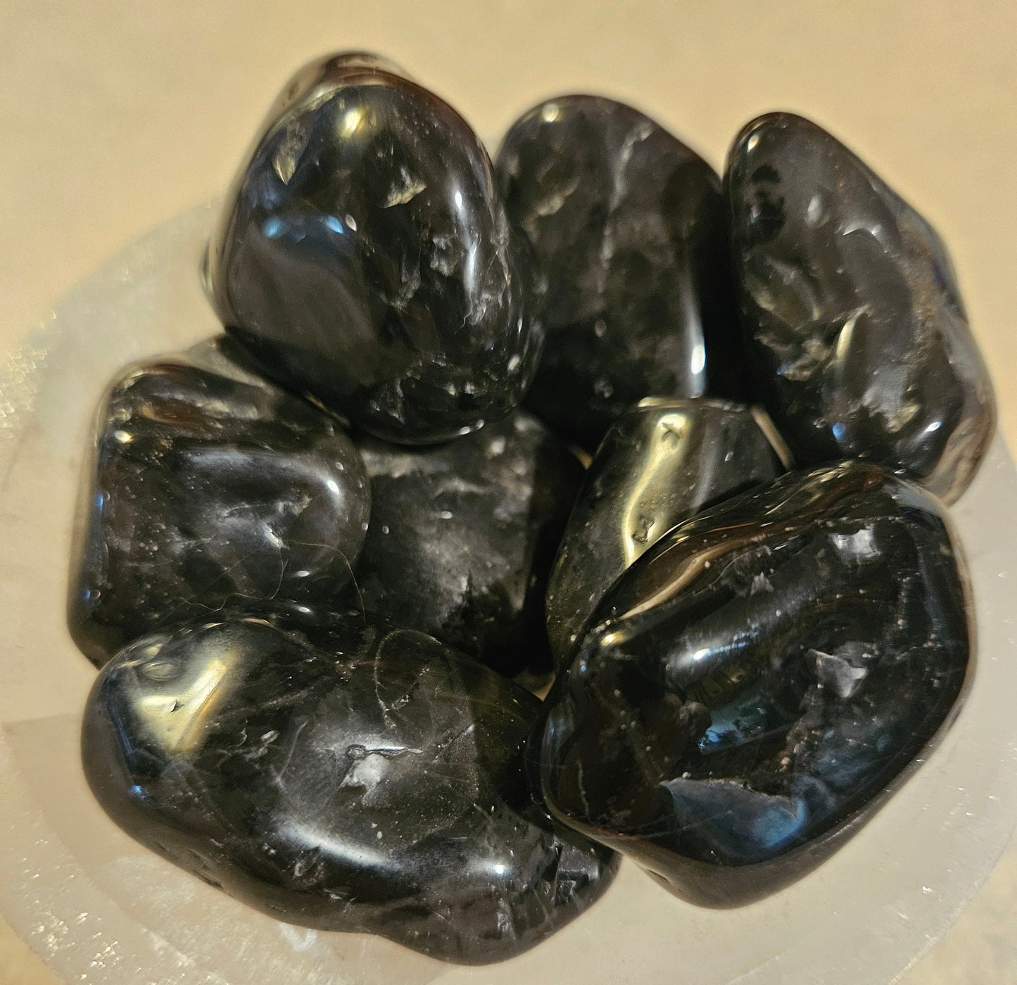 Black Tourmaline Tumble Stone (M)