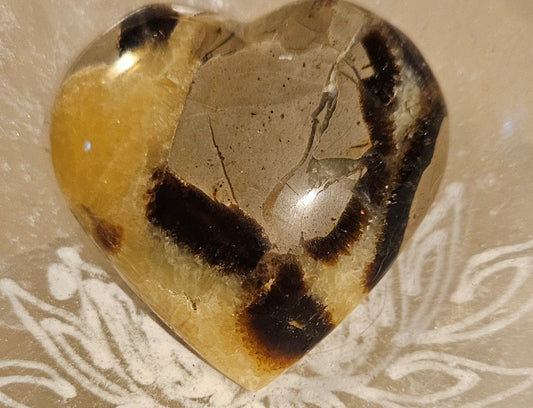 Septarian [Dragon Stone] Heart (M)