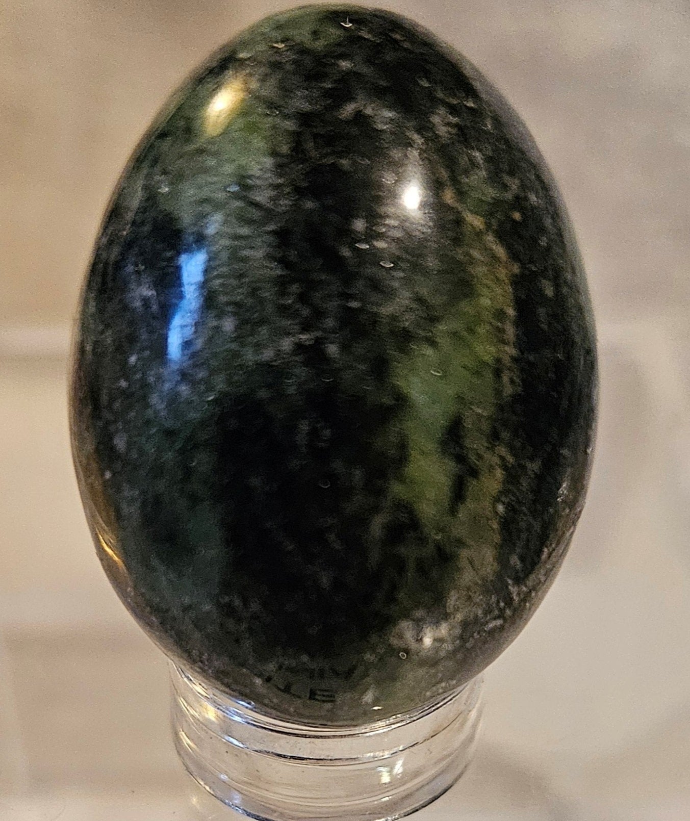 Ruby in Zoisite (Anyolite)[Egg] Tanzania, Africa