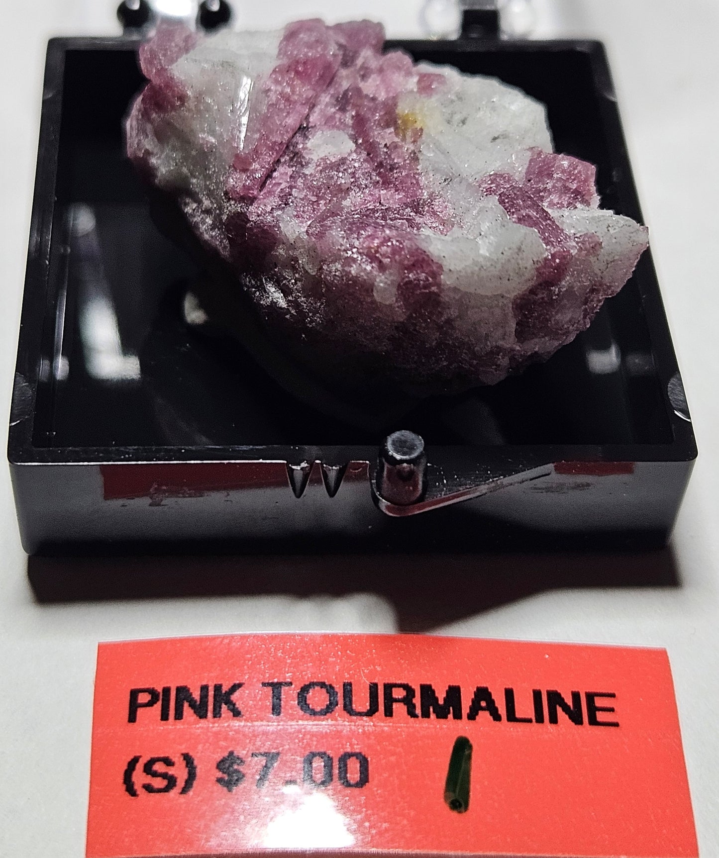 Pink Tourmaline [Raw Crystal] 1