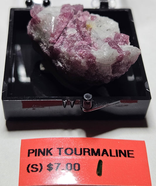 Pink Tourmaline [Raw Crystal] 1
